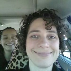 Meet your Posher, Alicia